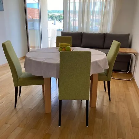 Franjo Апартаменты Малинска