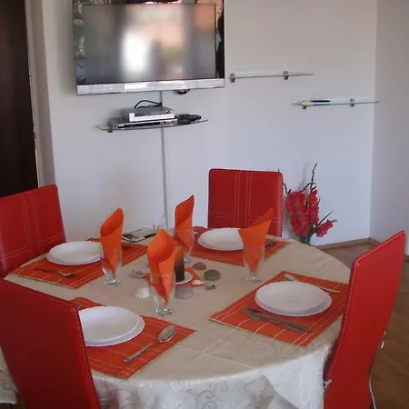 Franjo Апартаменты Малинска